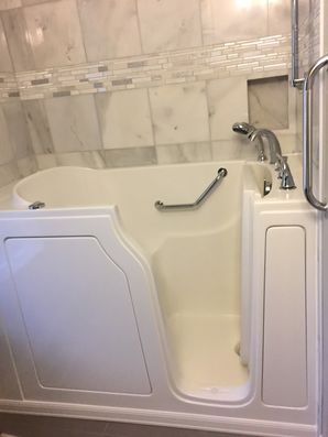 Accessible Bathtub in Alamo by Independent Home Products, LLC